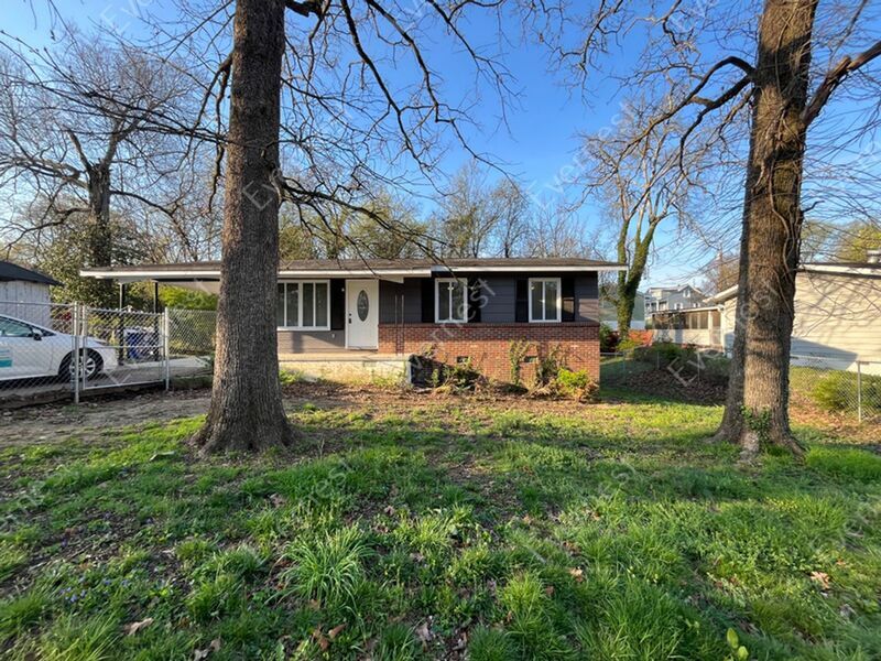 Primary Photo - 2302 Olive St