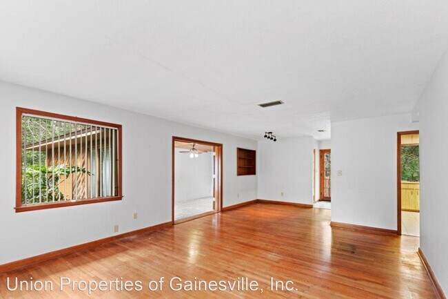 Foto del edificio - 2 br, 1 bath House - 2256 NW 9th Place