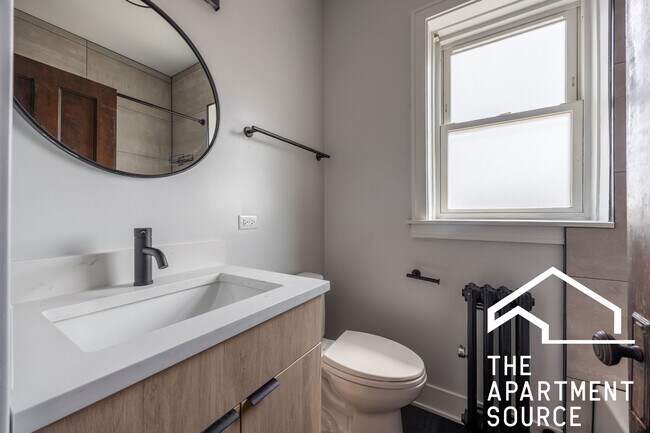 Foto del edificio - 4011-A North Lowell Ave. Unit 3W