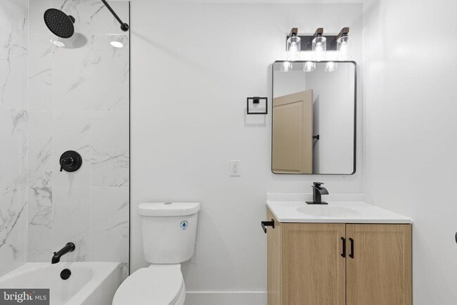 Building Photo - 29 Rocky Pool Ln