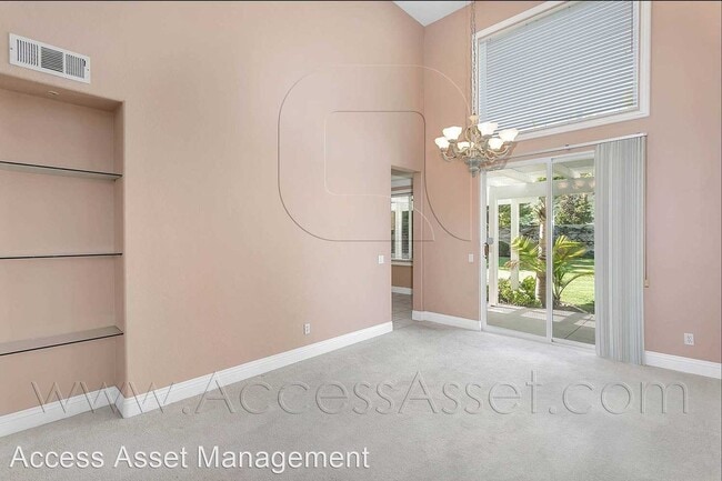 Building Photo - 4 br, 3 bath House - 28 Villa Valtelena