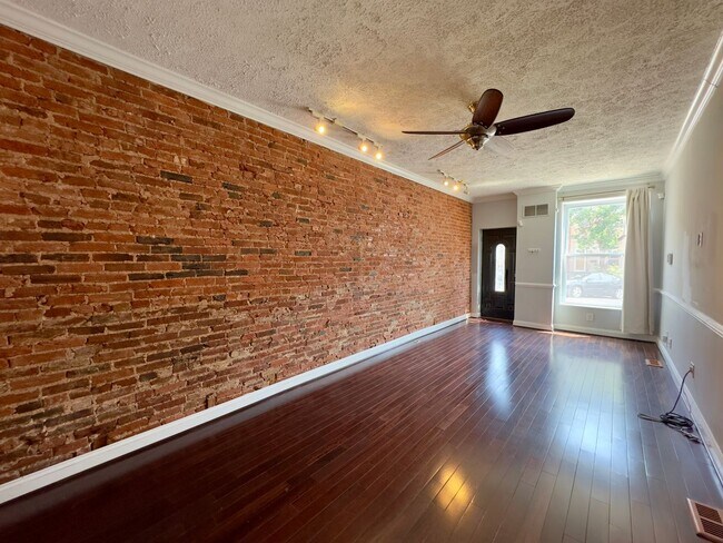 Foto del edificio - Cozy 2 Bedroom/2 Bathroom Townhome in Cant...