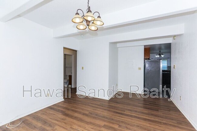 Foto del edificio - 3331 Hayden St