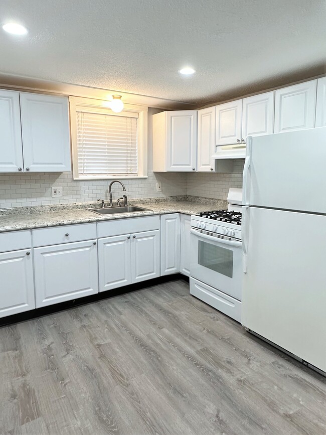 Building Photo - 36 Curlew Rd
