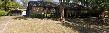 Building Photo - 5403 Bayou Dr