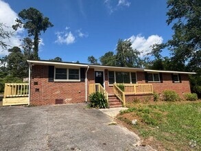 Building Photo - 2317 Sumac Dr