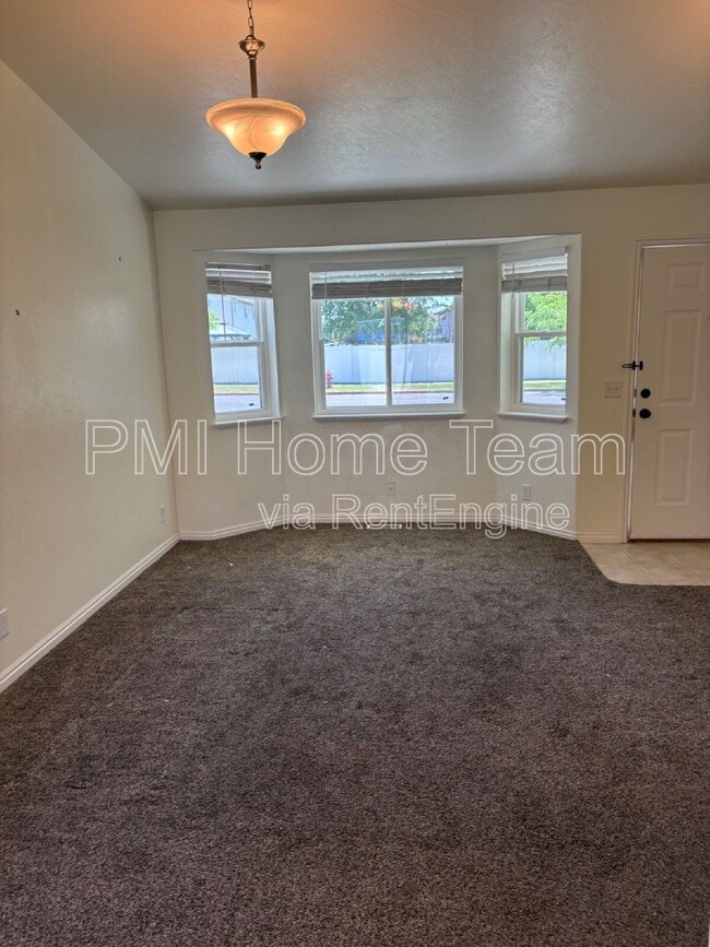 Building Photo - 1489 W 690 S