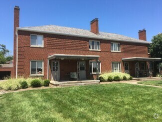 Building Photo - 2111 Ridgeview Rd