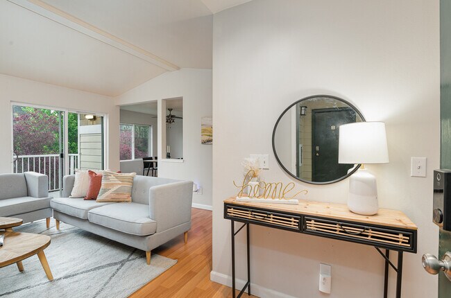 Foto del edificio - 15150 140th Way SE