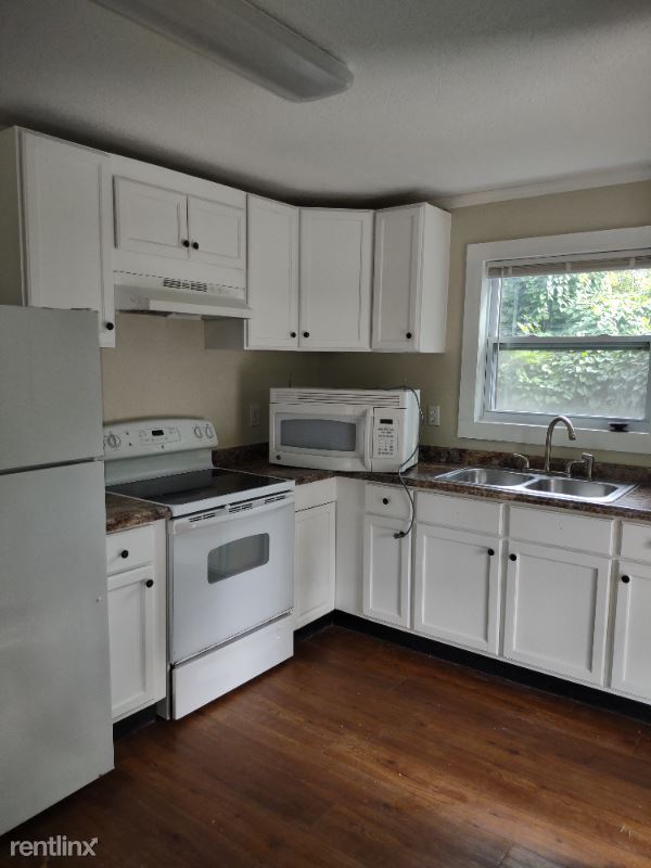 Foto del edificio - 4210 Trout River Blvd