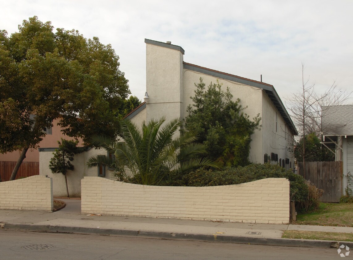 Building Photo - 465 Rose Ave