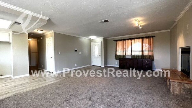 Foto del edificio - Nice 3 Bedroom 2 Bath Home in Hesperia!!