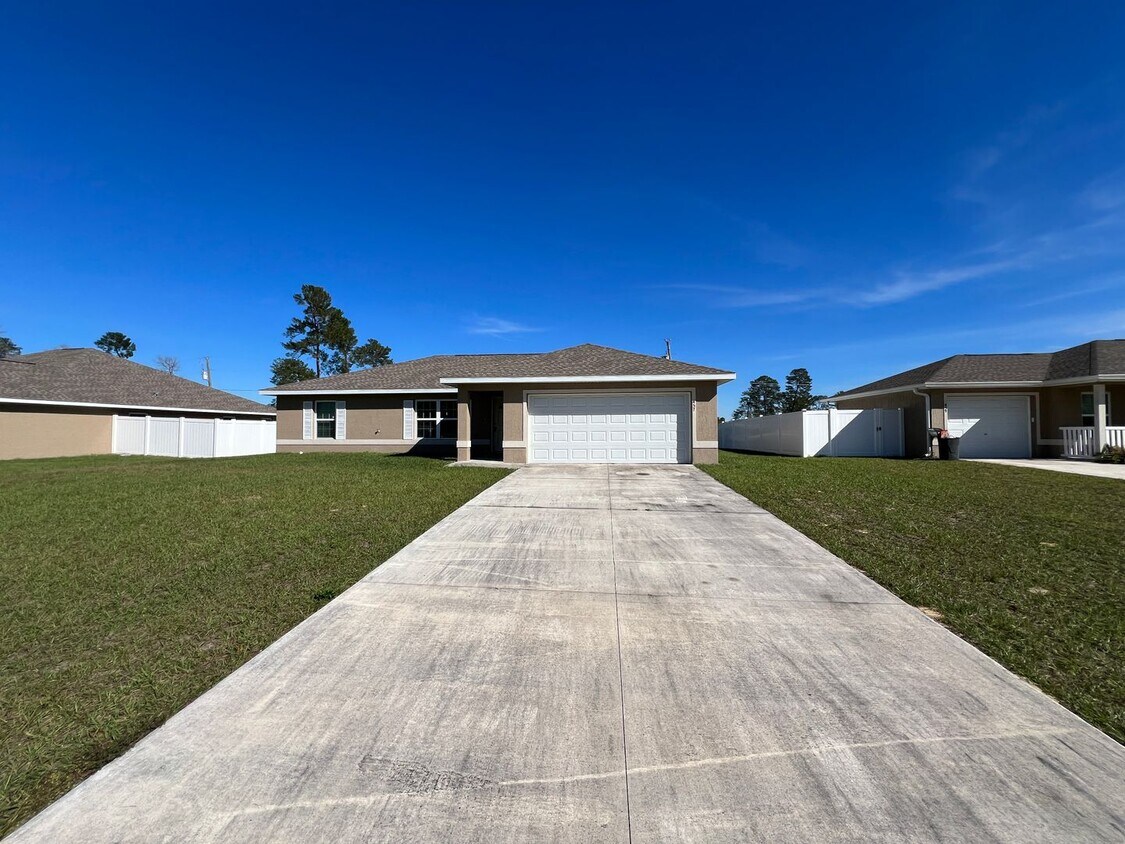 Lovely 3BD/2BA Home in Ocala!! House Rental in Ocala, FL