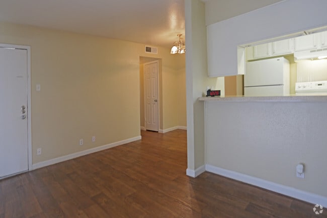 Interior Photo - Merida Apartment Homes