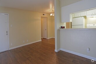 Interior Photo - Merida Apartment Homes