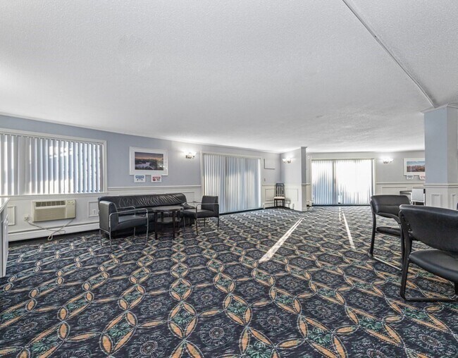 Foto del edificio - 151 Coolidge Ave