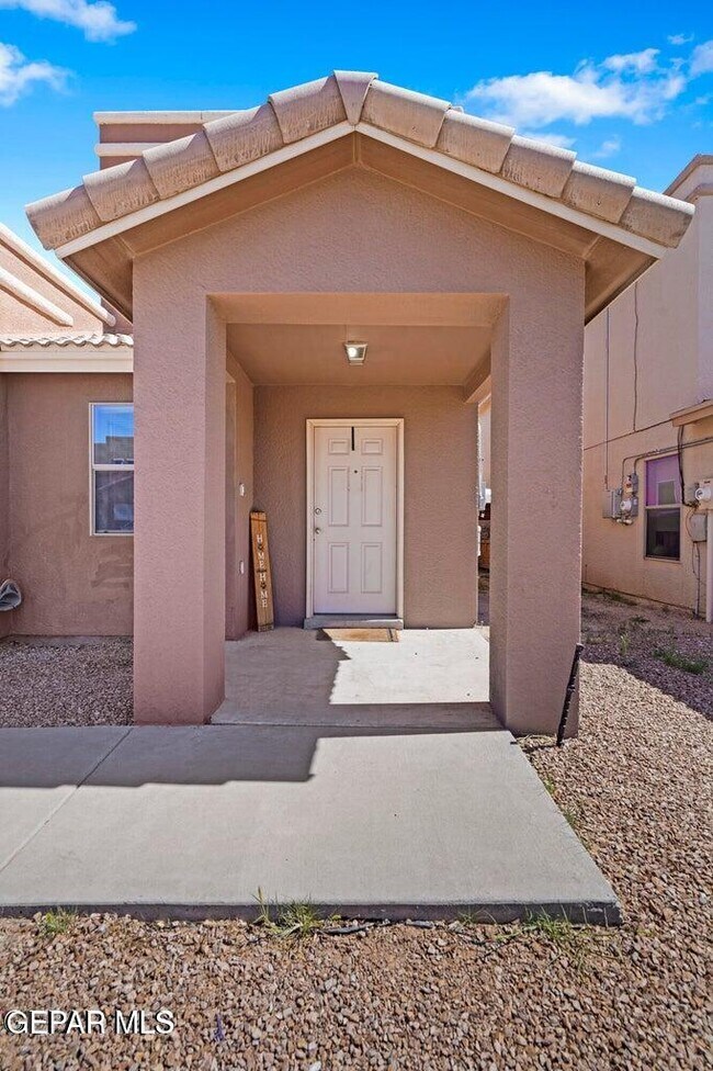 Building Photo - 14236 Rattler Point Dr