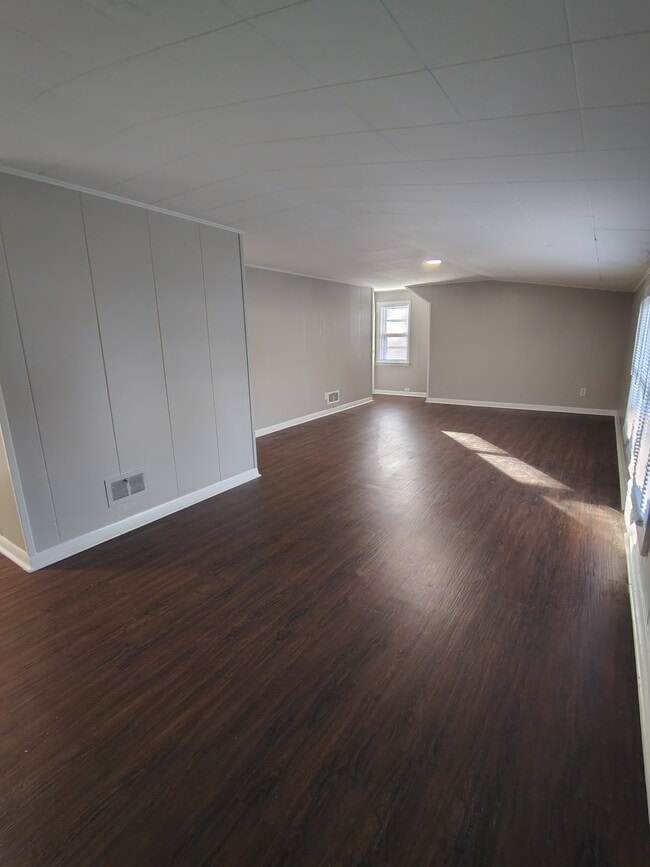 Foto del edificio - 2407 Custer Ave