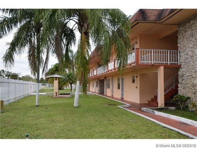 Building Photo - 395 NW 177th St