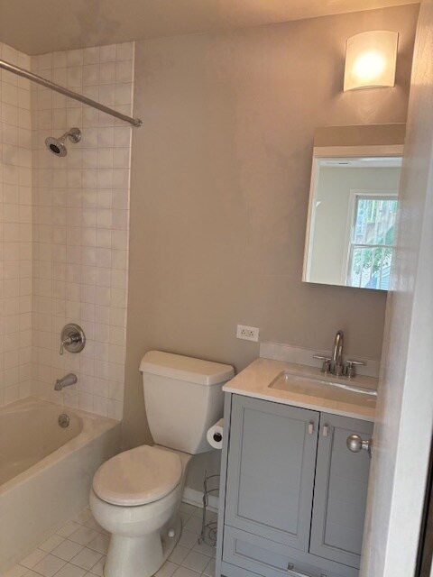 First floor bath - 1821 W Henderson St