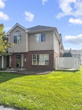 Building Photo - 3245 Reeves Dr