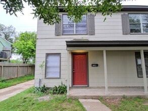 Building Photo - 505 13th St N