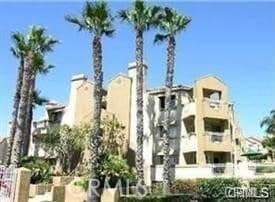 Foto del edificio - 310 Lake St