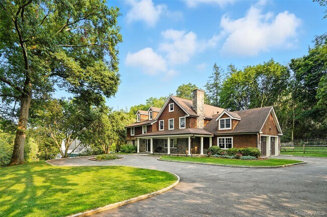 Foto del edificio - 548 Anderson Hill Rd