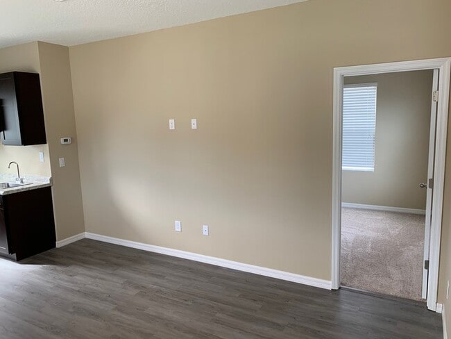 Photo - Garage Apartment in Winter Garden, Includes Utilities!