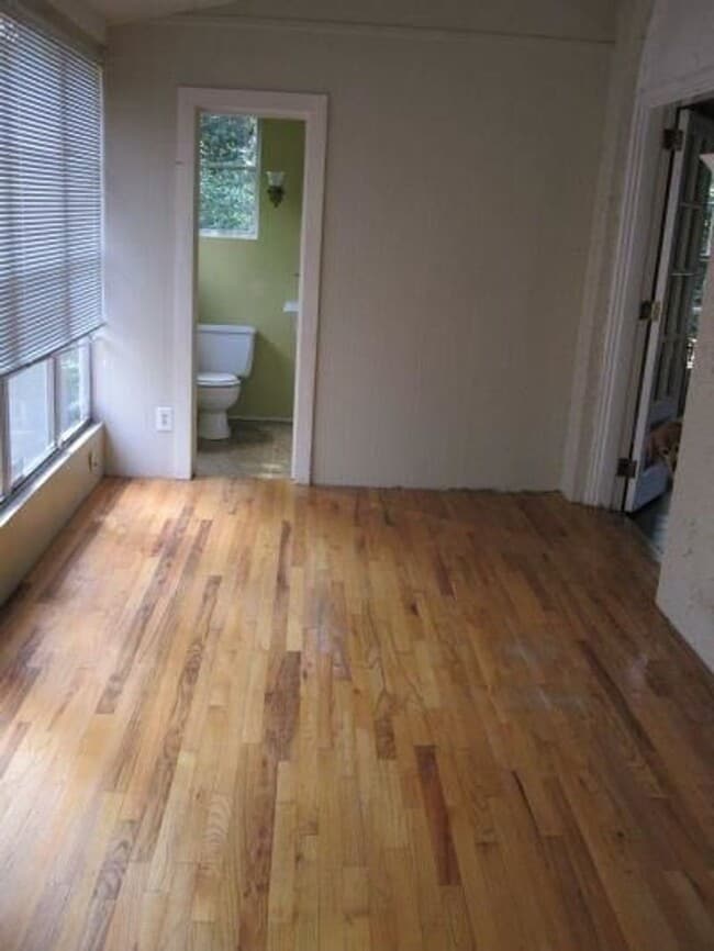 Building Photo - 1539 Isabel Ct