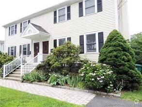 Building Photo - 211 Hunyadi Ave