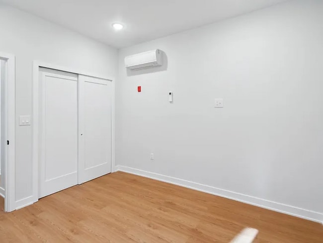 Building Photo - 4147 W Girard Ave