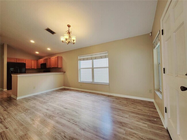 Foto del edificio - 2008 N Albany Ave