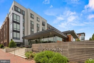 Building Photo - 145 Riverhaven Dr