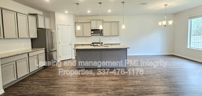Building Photo - 67505 Emerald Dove Dr