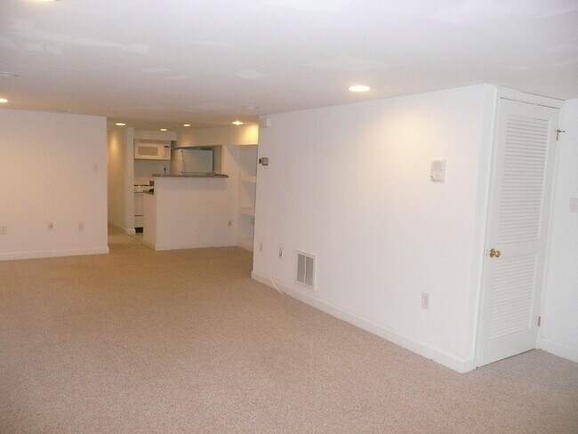 Foto del edificio - 708 7th St SE