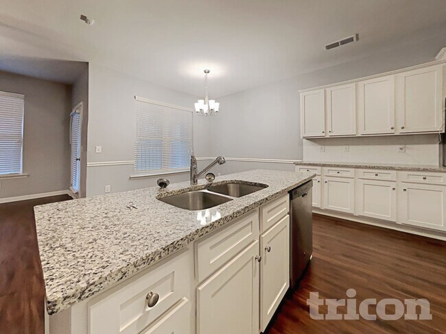 Building Photo - 2271 Wentworth Park Dr