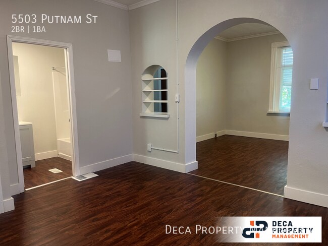 Building Photo - 2 Bedroom 1 Bathroom Apartment
