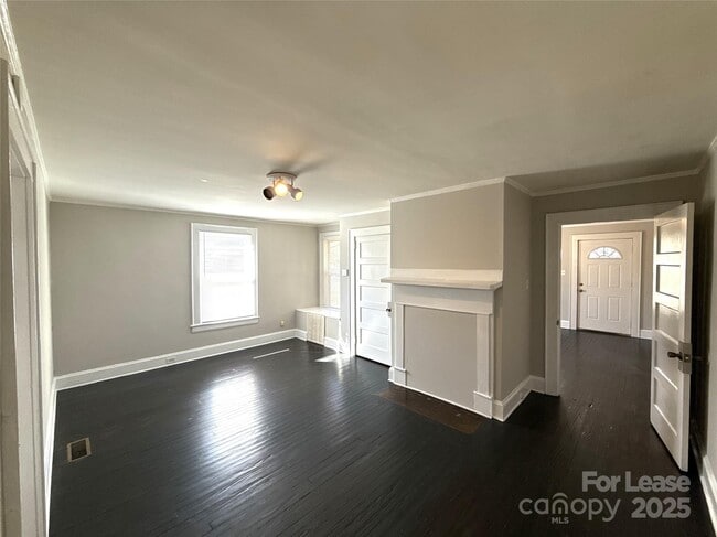 Foto del edificio - 904 Harrill St