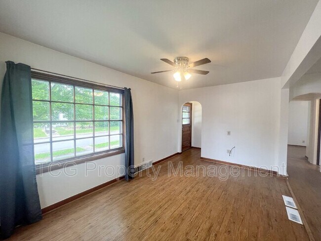 Foto del edificio - 938 Creve Coeur St