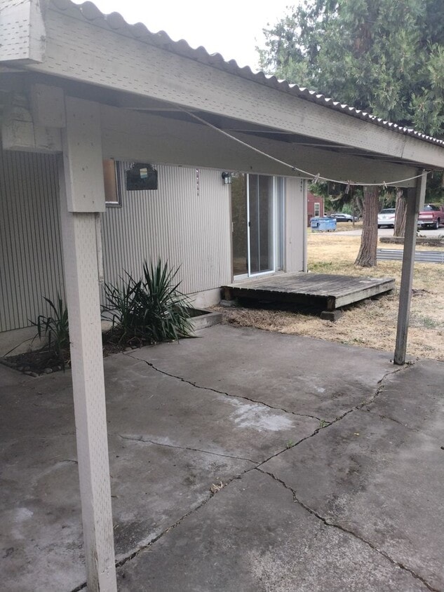 Adorable 2 Bedroom Home! - Adorable 2 Bedroom Home!