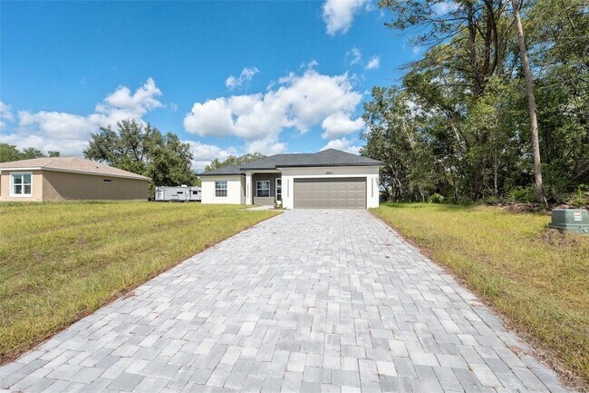 Foto del edificio - 1663 SW 167th St