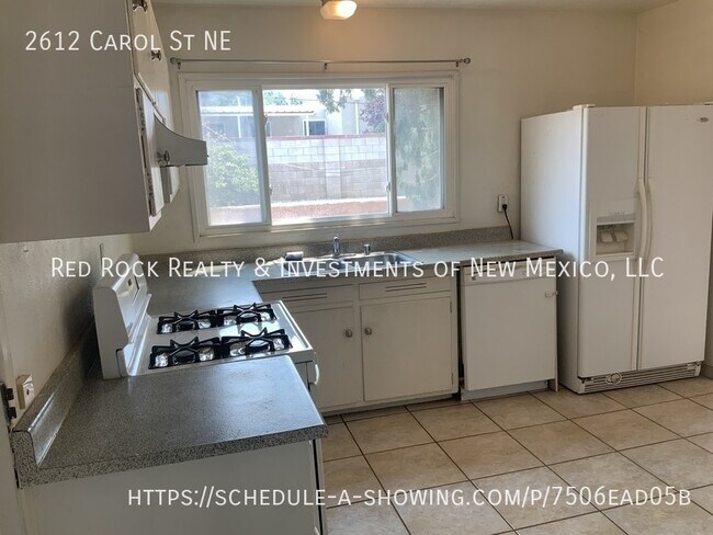 Foto del edificio - 2612 Carol St NE