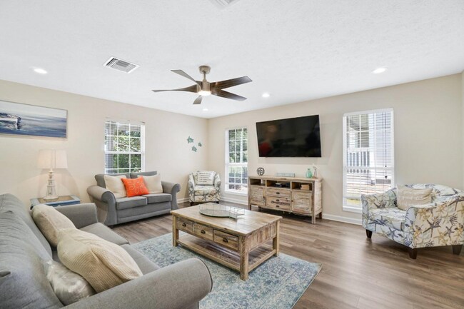 Foto del edificio - 22609 Sunset Ave