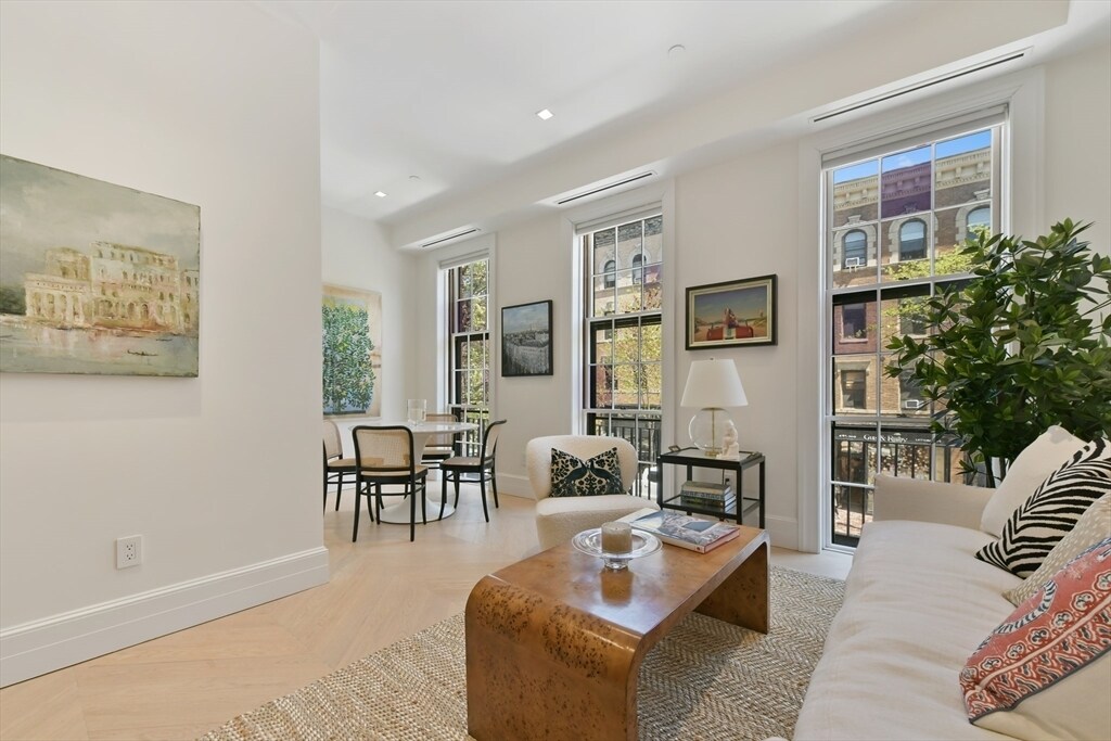 Foto principal - 112 Charles St