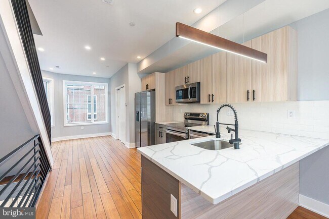 Foto del edificio - 2821 Livingston St