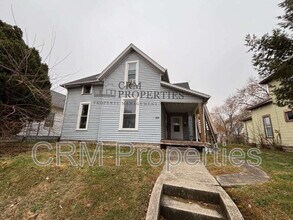 Building Photo - 1039 S Washington St