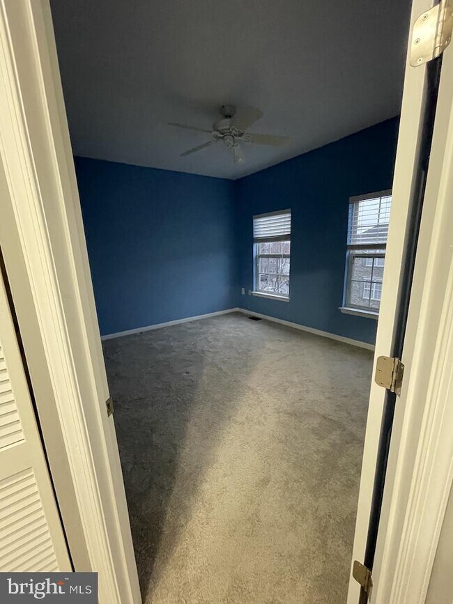 Foto del edificio - 21778 Kelsey Square