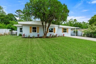 Building Photo - 3445 Eve Dr E