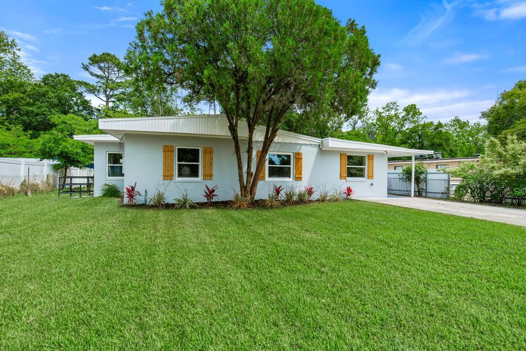 Foto principal - 3445 Eve Dr E